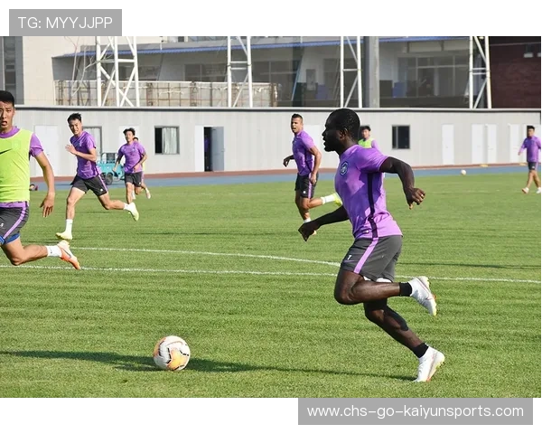 职业球员是否参与过基础教练课程学习，职业球员每天训练什么内容