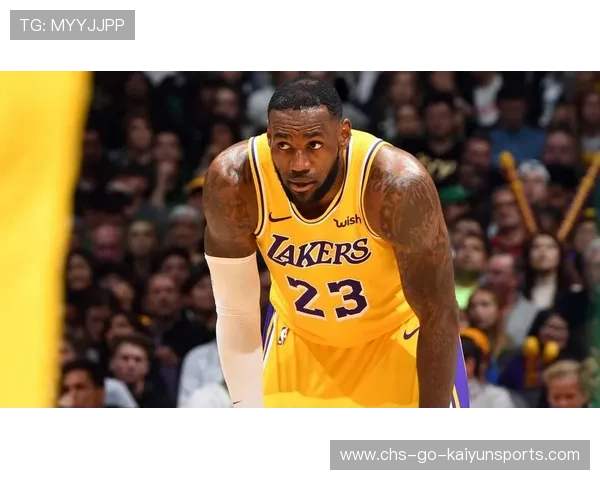 詹姆斯冲框连得分，湖人仍差最后一投，詹姆斯在湖人打控卫